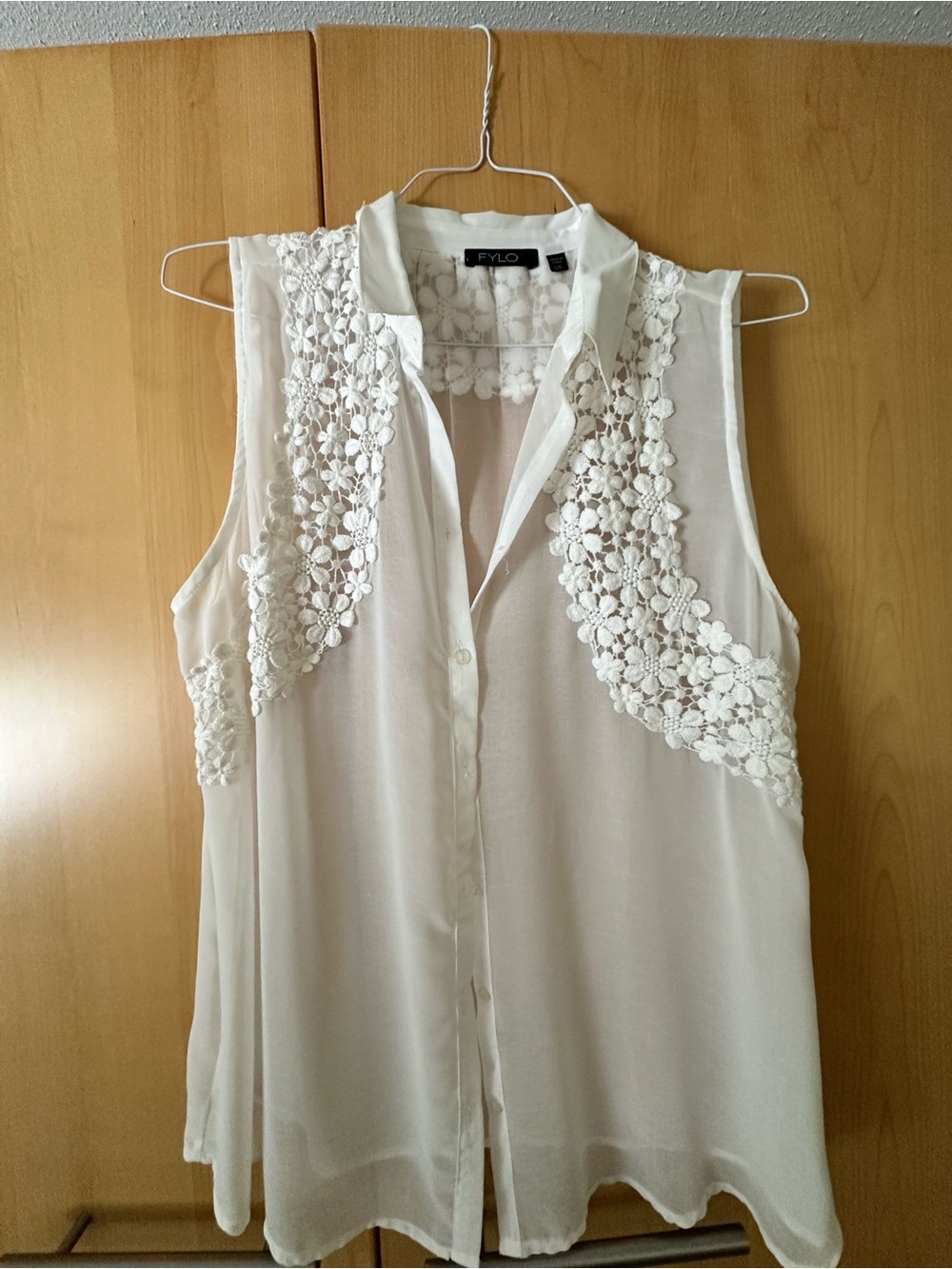 FYLO White Sleeveless Button-Front Crochet Lace Blouse